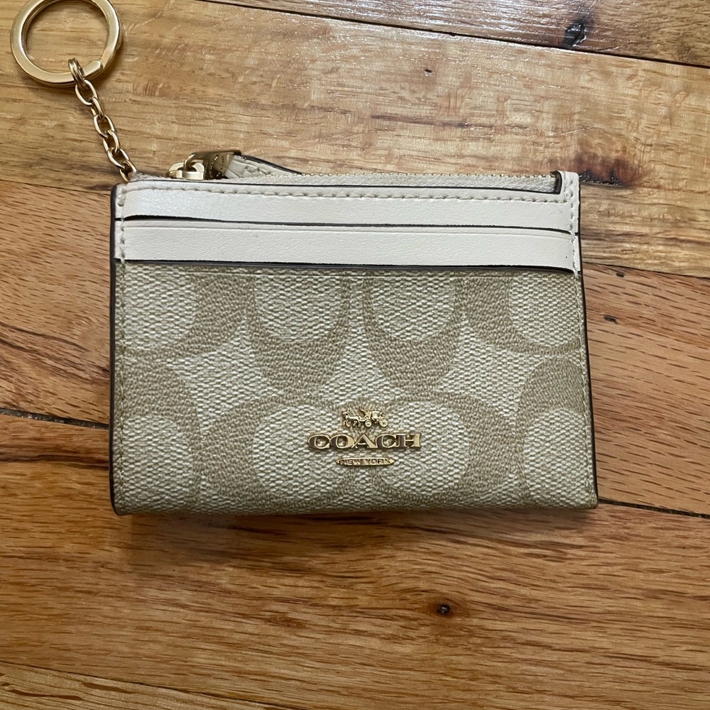 Coach Tan and Cream Card Holder